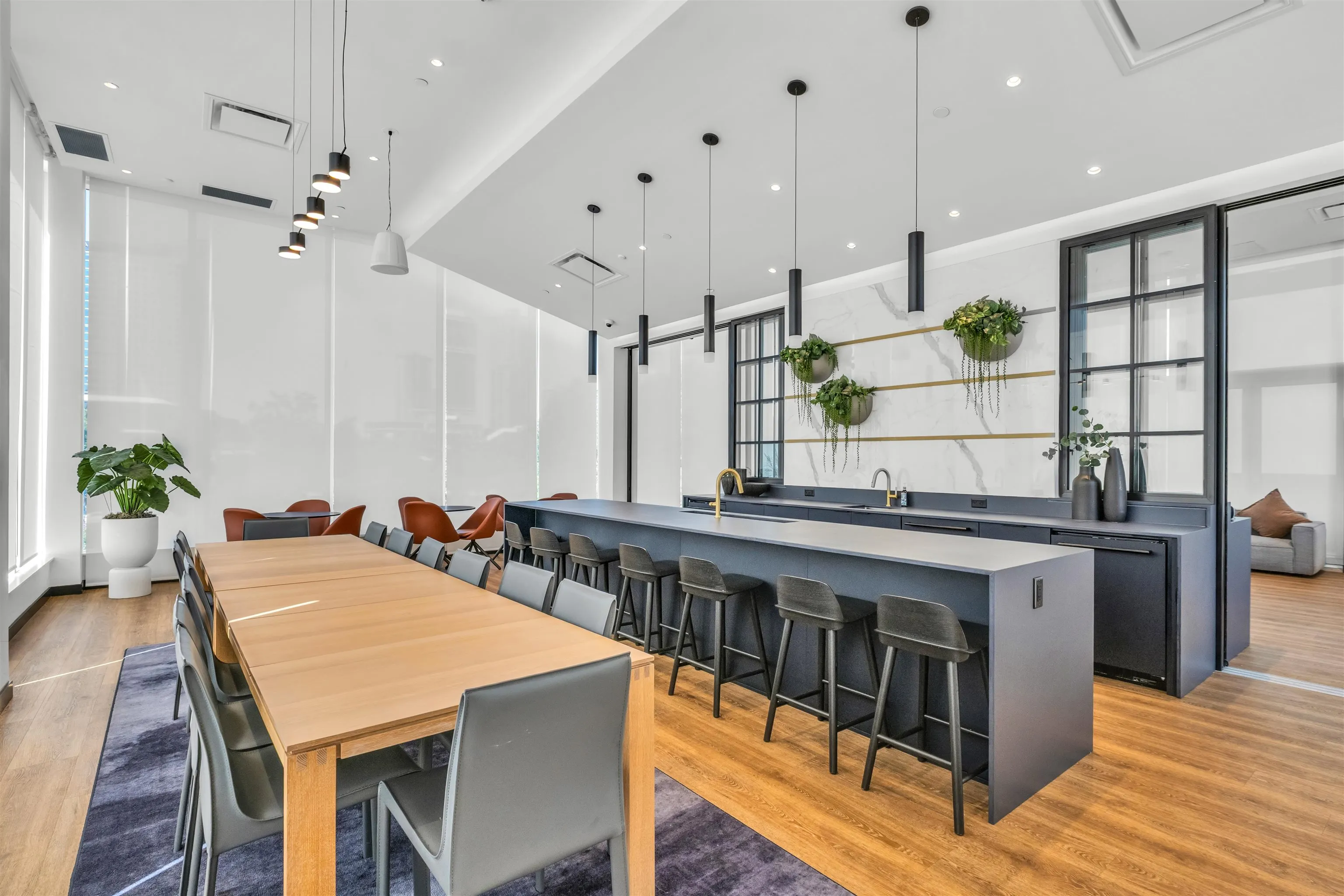 1107 13685 102 Avenue
