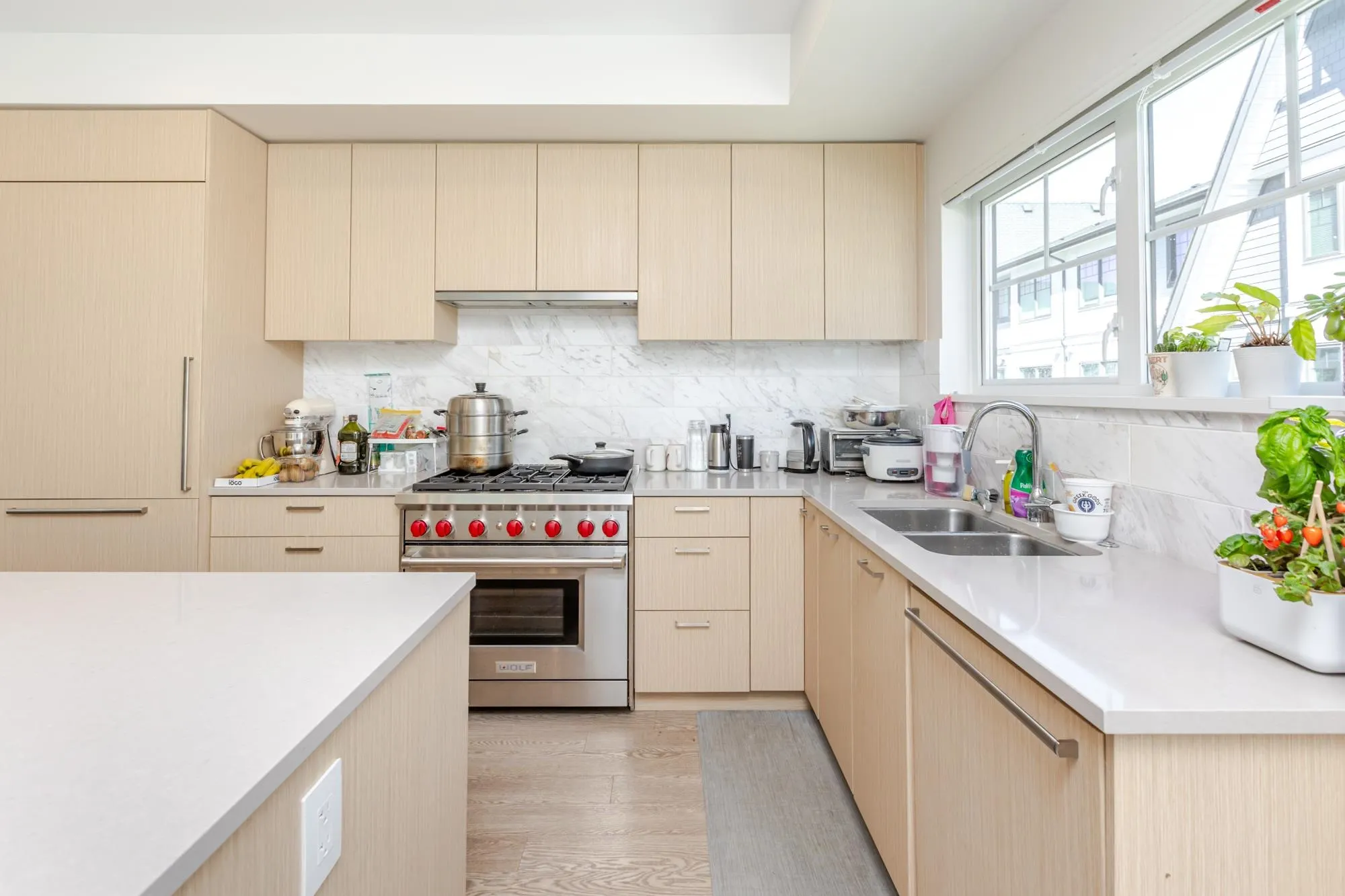 50 19451 Sutton Avenue