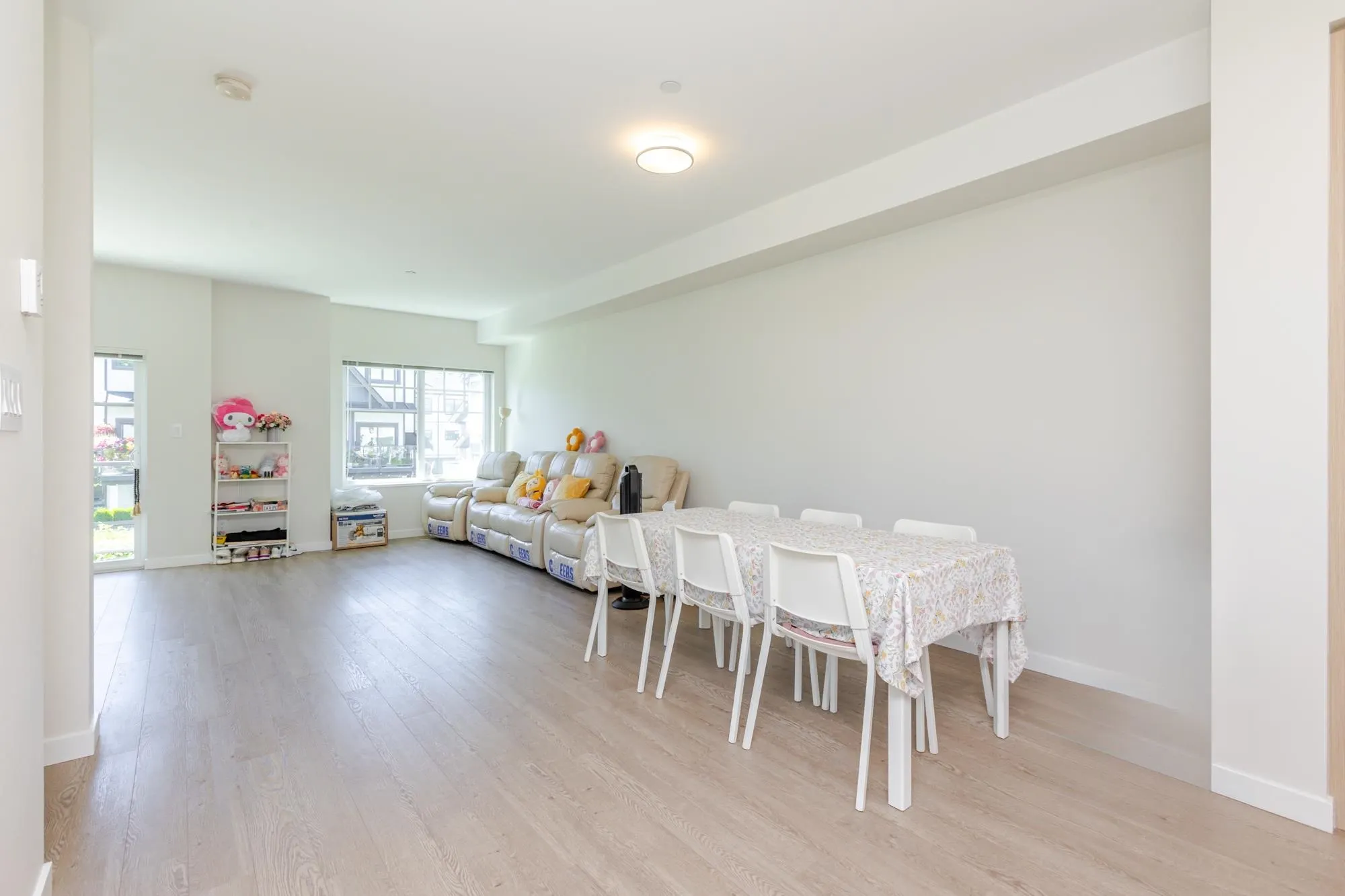 50 19451 Sutton Avenue