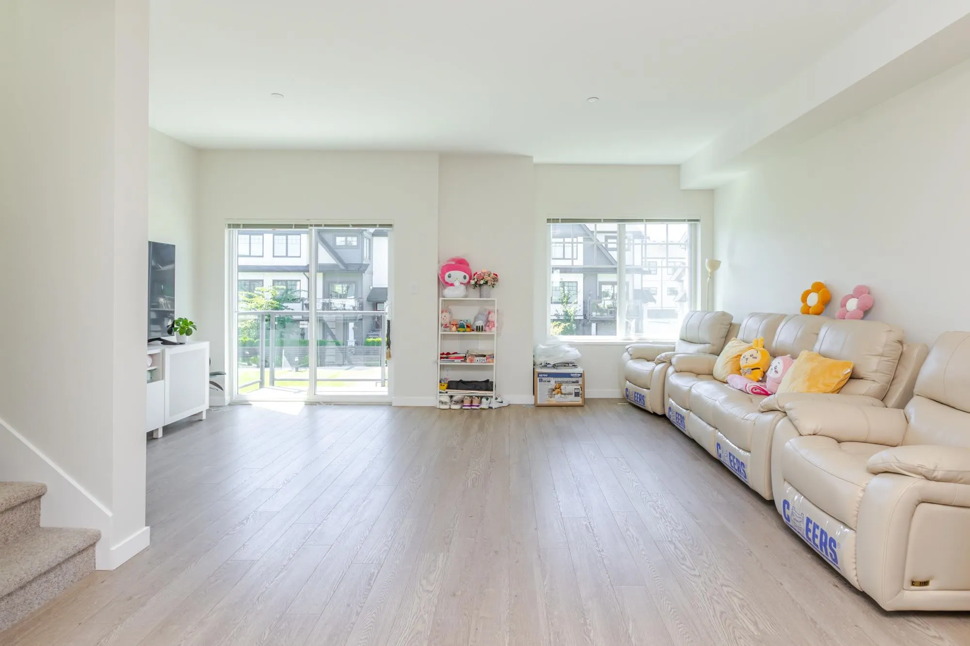 50 19451 Sutton Avenue