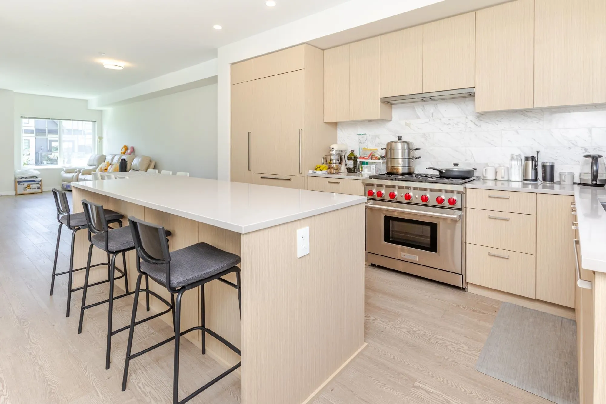 50 19451 Sutton Avenue