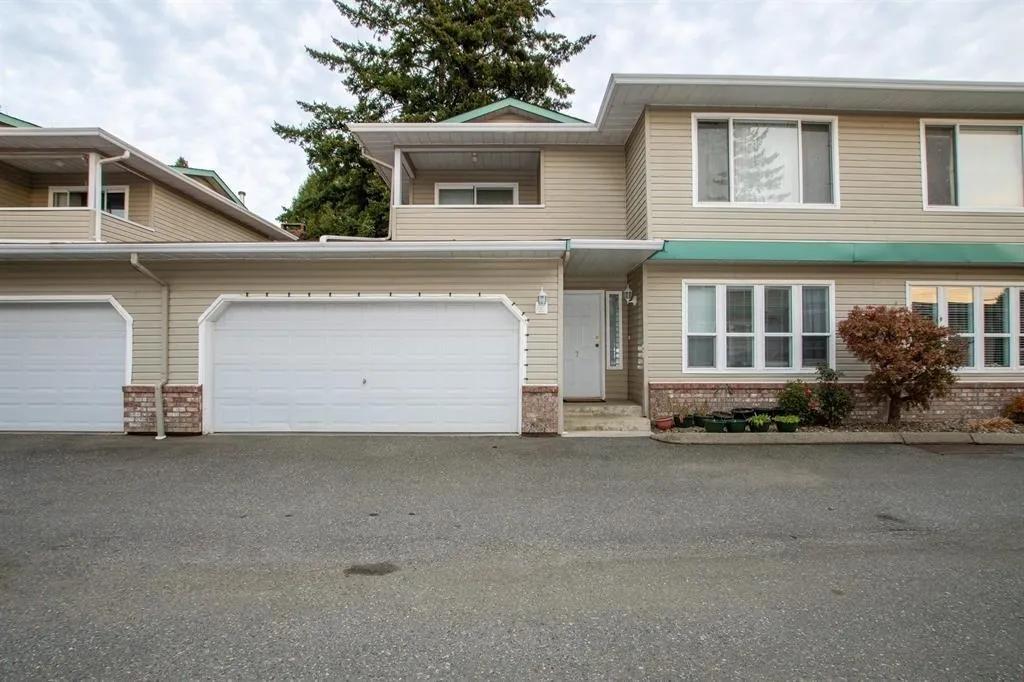 7 46209 Cessna Drive