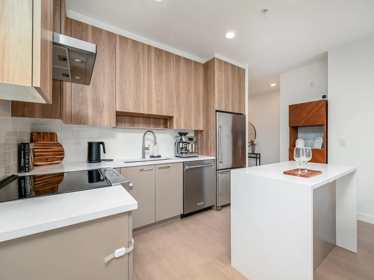 103 7599 15th Street