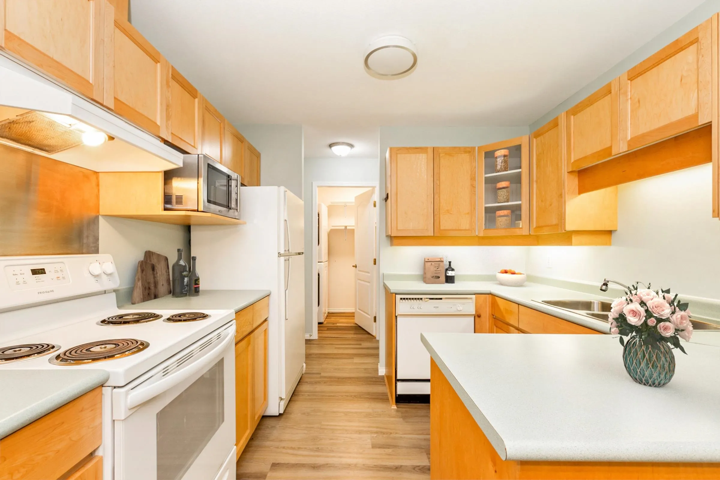 302 22722 Lougheed Highway