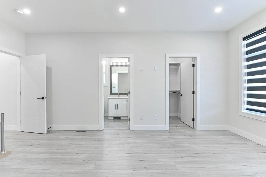 2534 Terminal Court