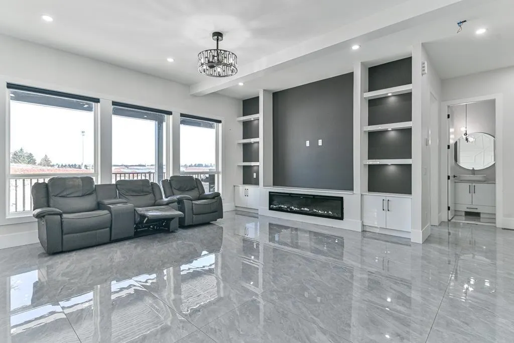 2534 Terminal Court