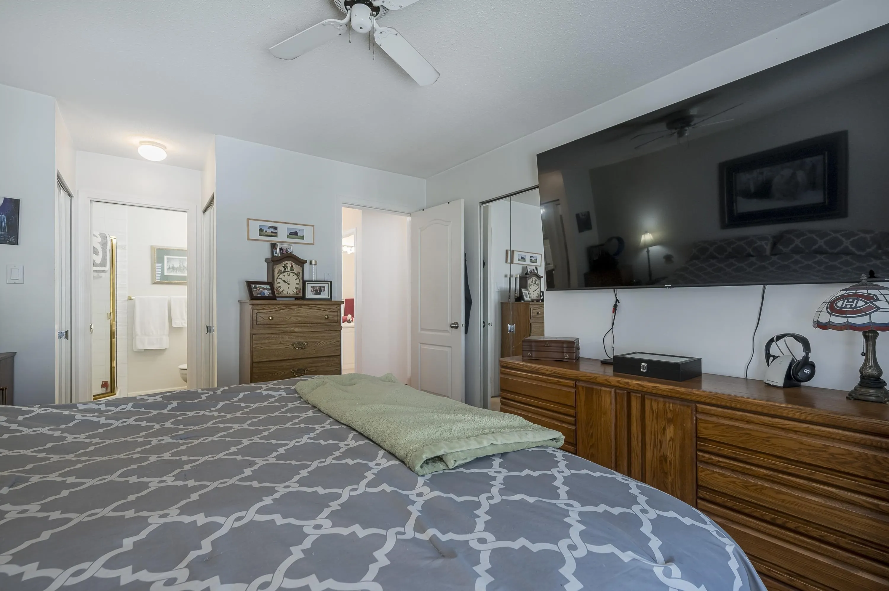 20 8716 Walnut Grove Drive
