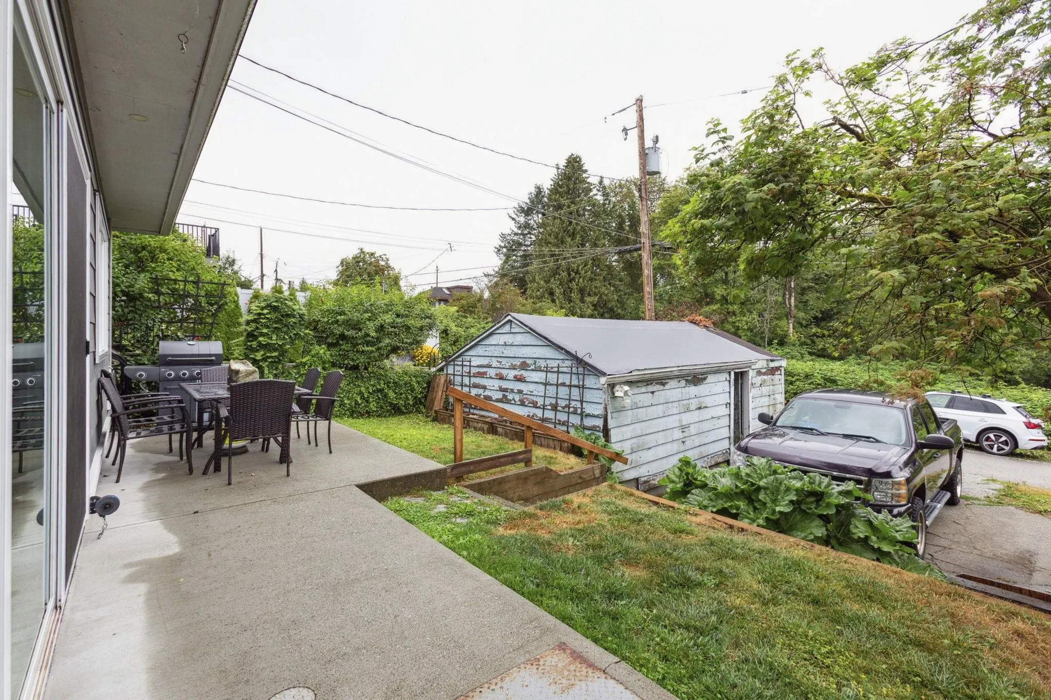 4137 Yale Street