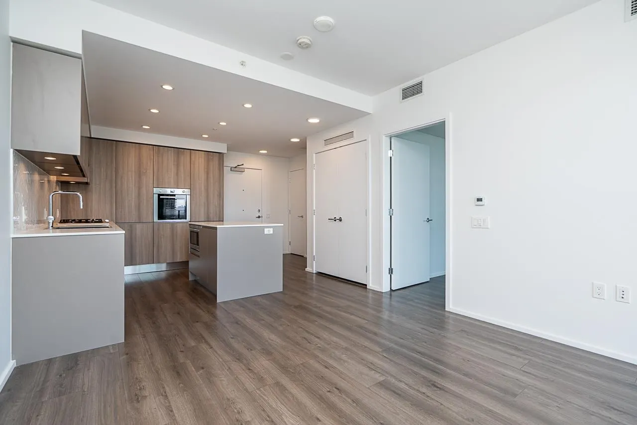 708 3809 Evergreen Place