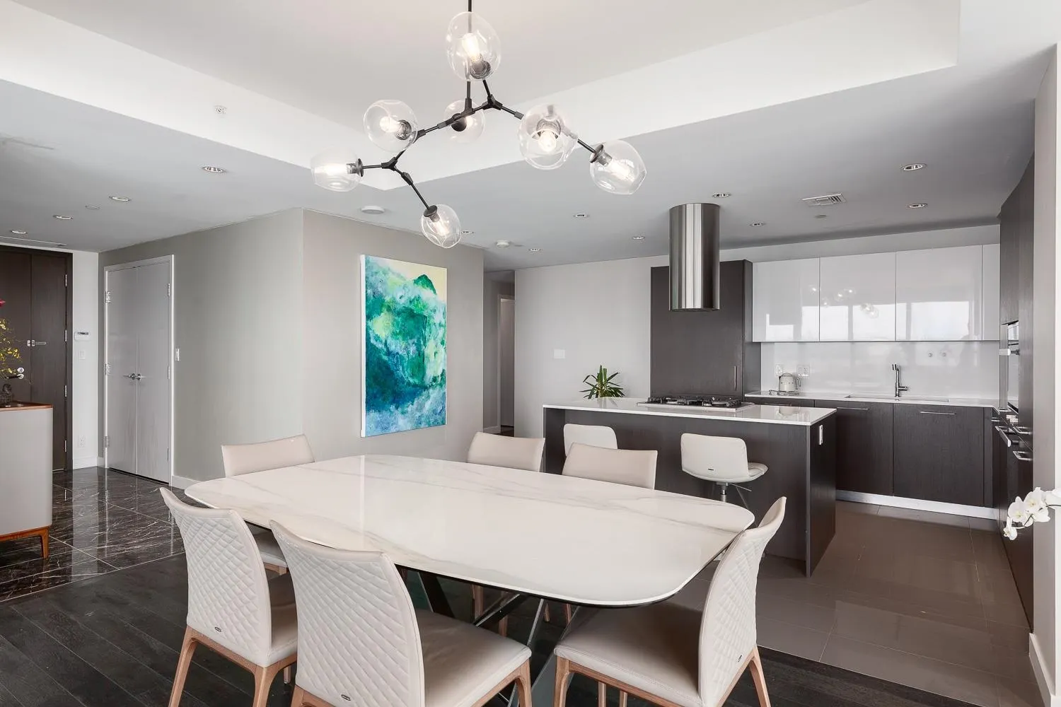 701 6611 Pearson Way