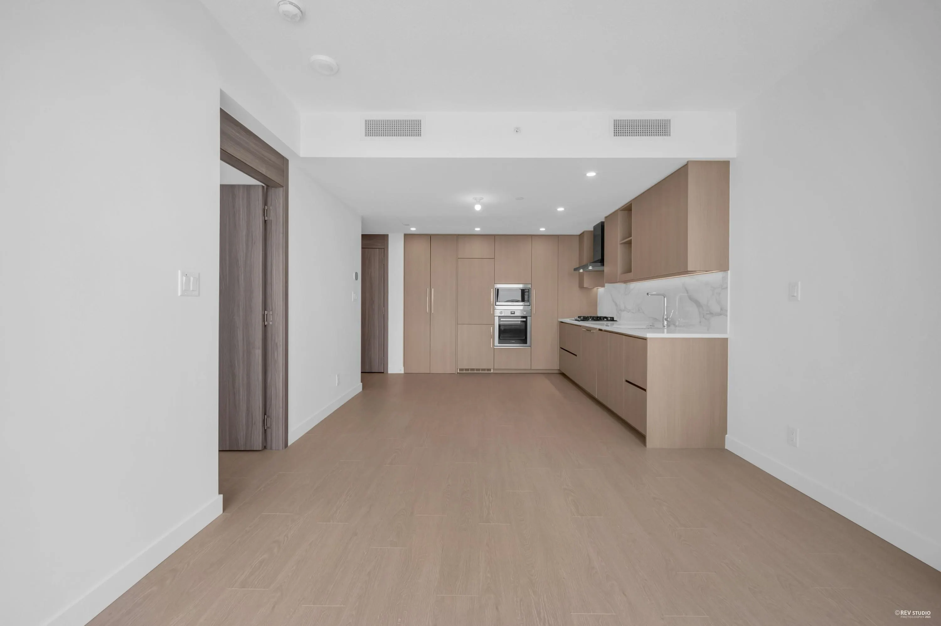 1606 13778 100 Avenue
