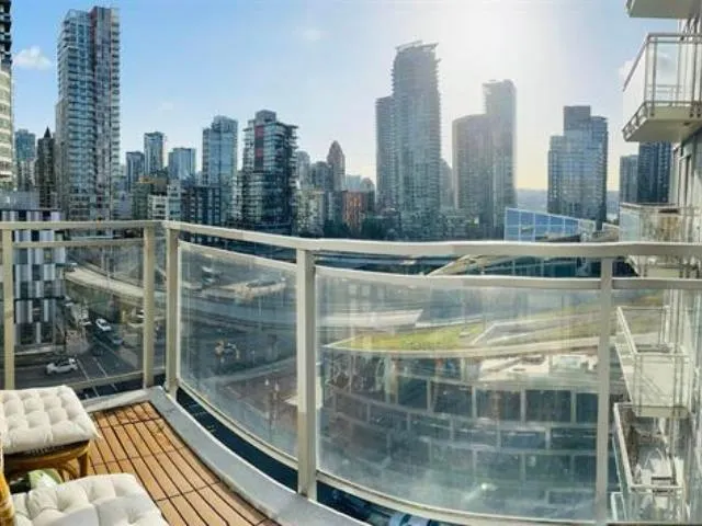 1202 1455 Howe