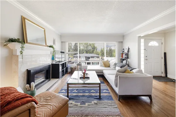 4378 Briarwood Crescent