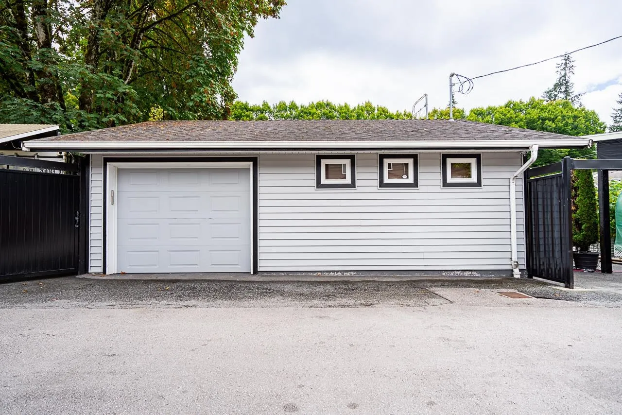 965 Floyd Avenue