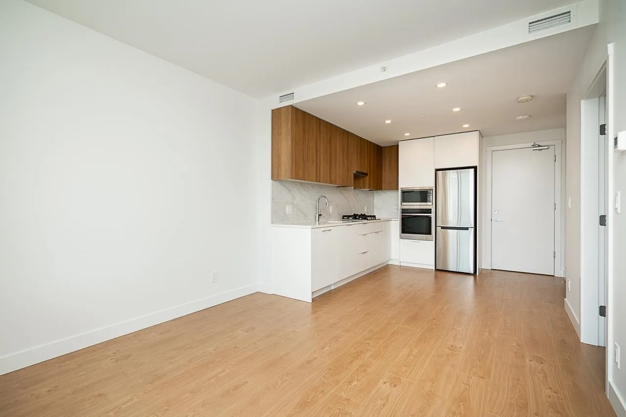 2208 13359 Old Yale Road