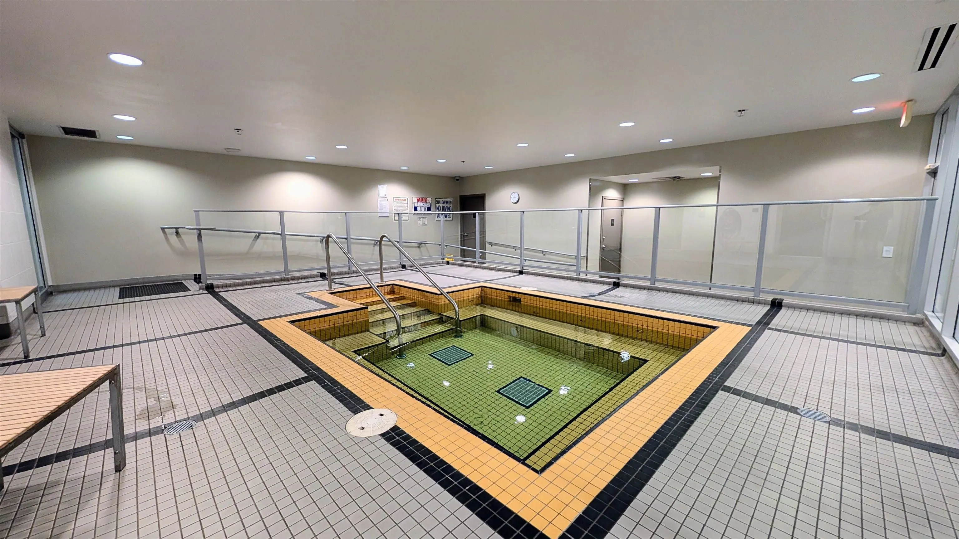3301 233 Robson Street