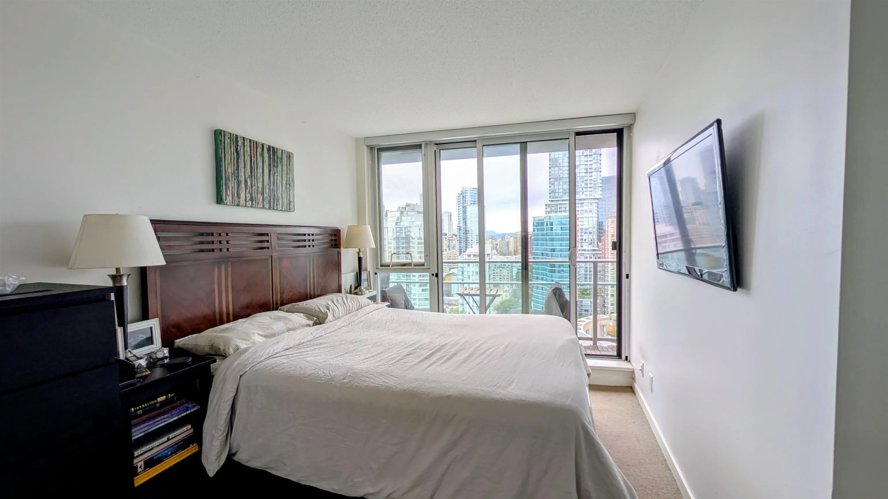 3301 233 Robson Street