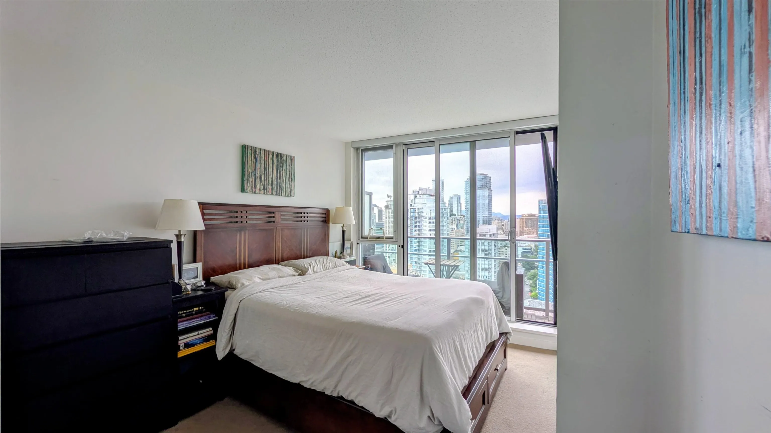 3301 233 Robson Street