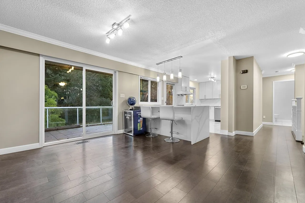 9248 General Currie Road