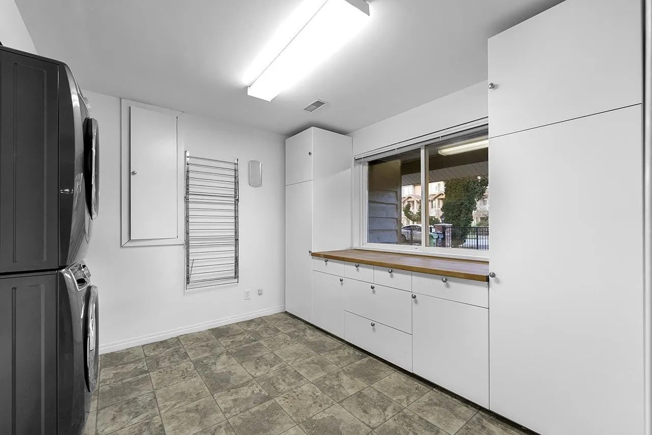 9248 General Currie Road