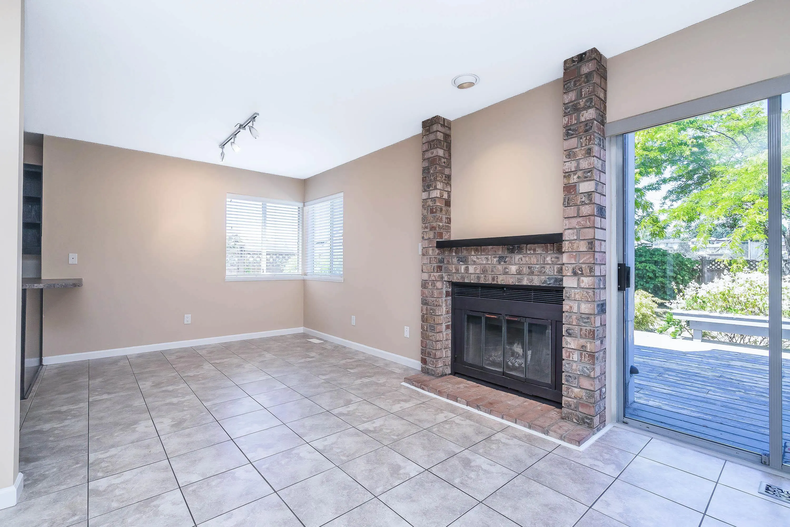 915 Citadel Drive