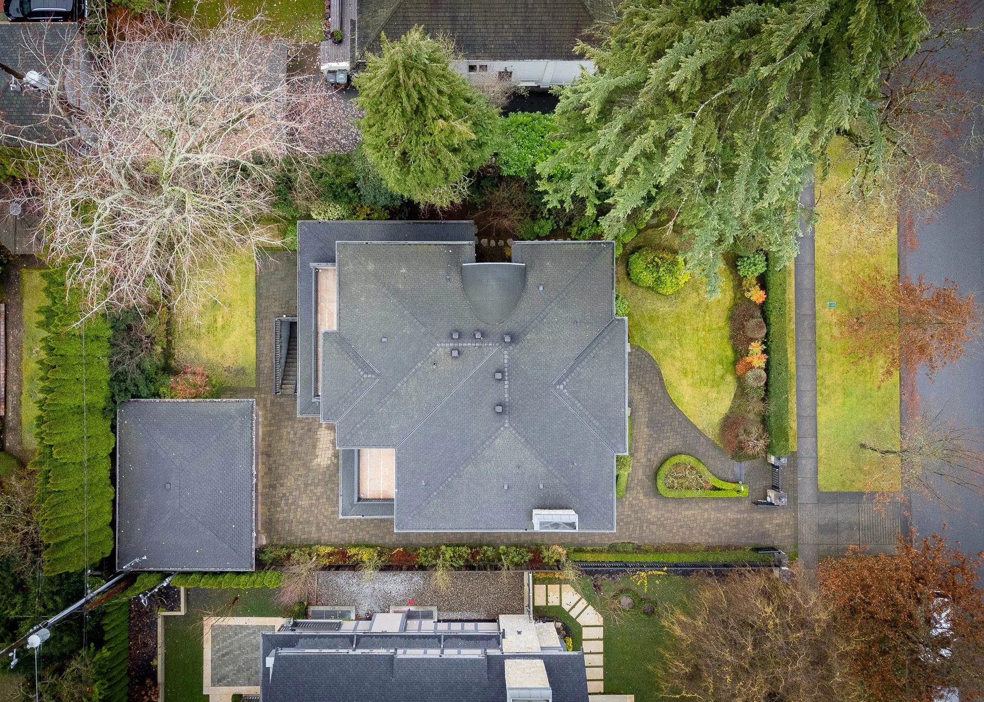 5826 Angus Drive
