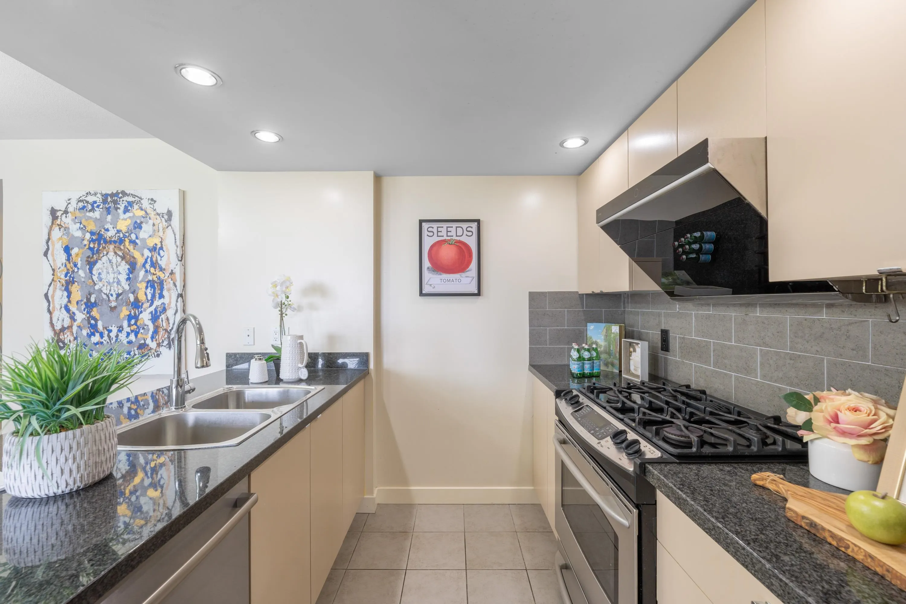 1501 9133 Hemlock Drive