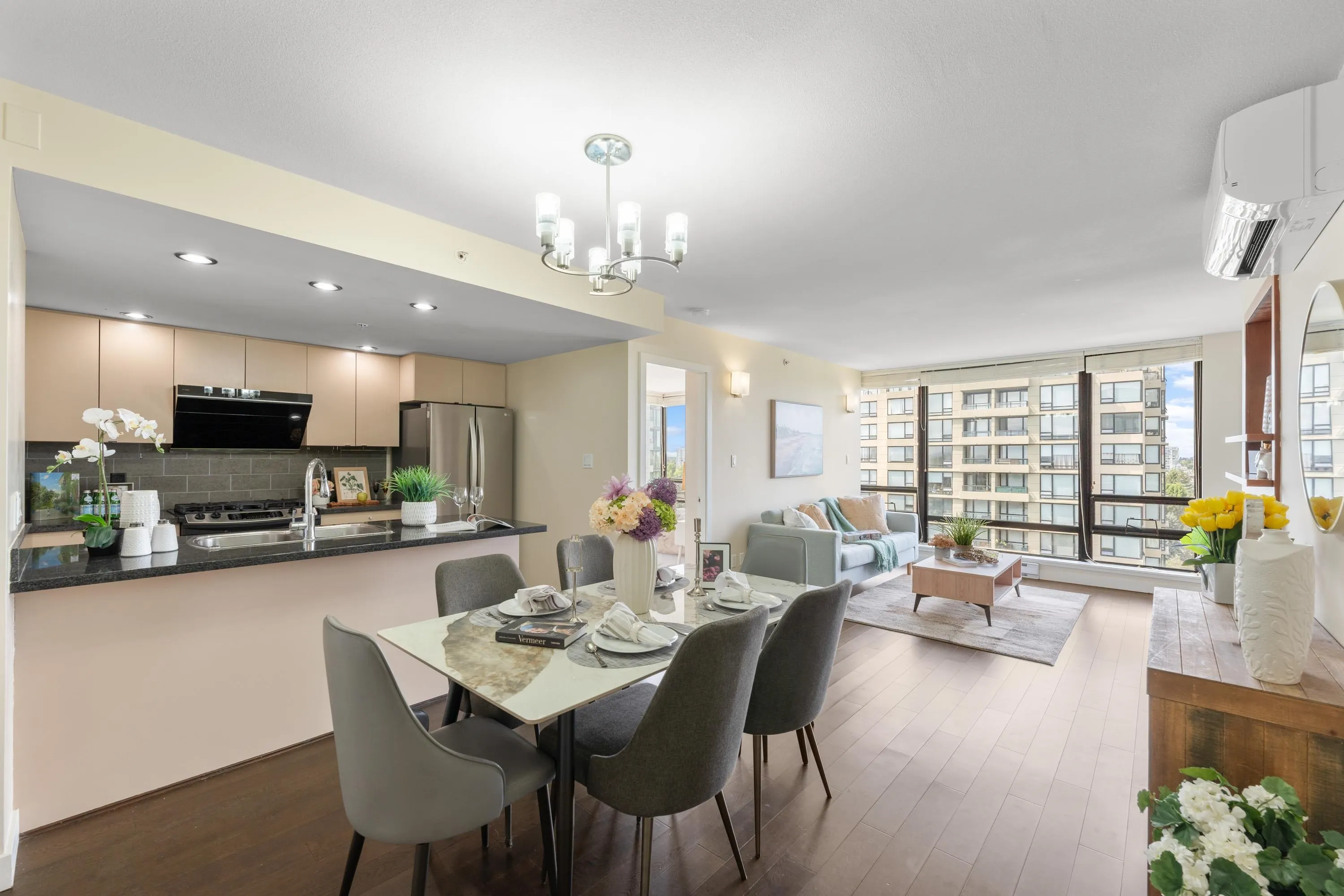 1501 9133 Hemlock Drive