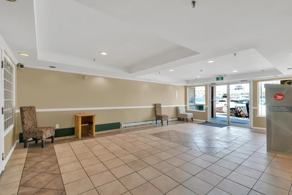 213 22661 Lougheed Highway