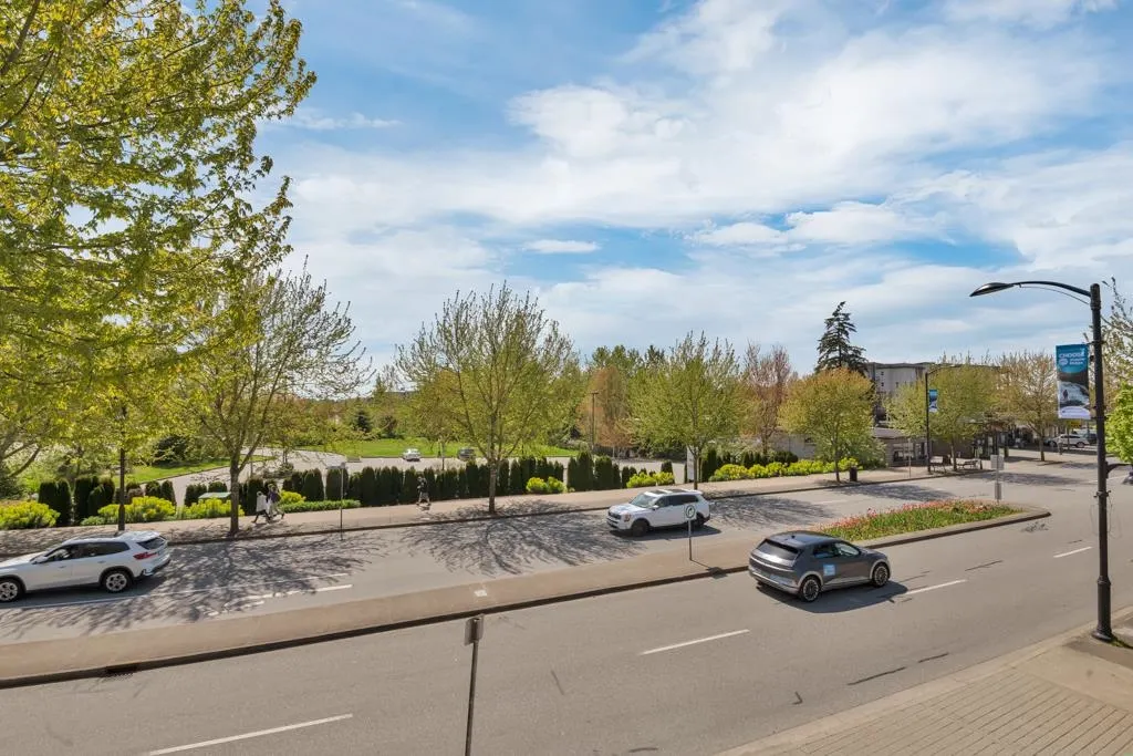 213 22661 Lougheed Highway