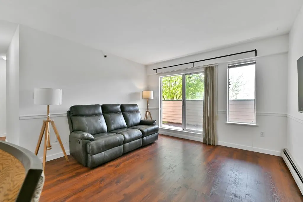 213 22661 Lougheed Highway