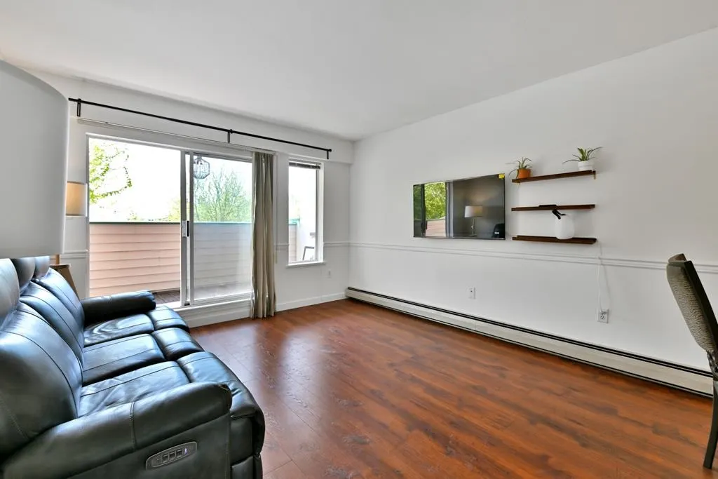 213 22661 Lougheed Highway