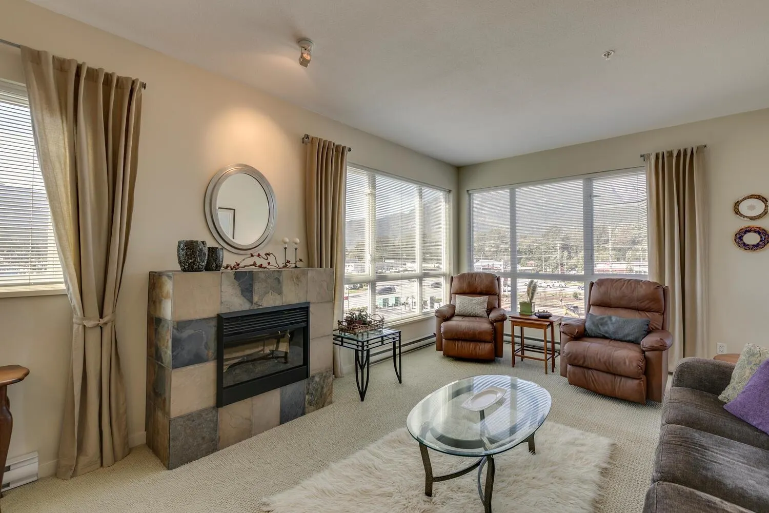 301 40437 Tantalus Road