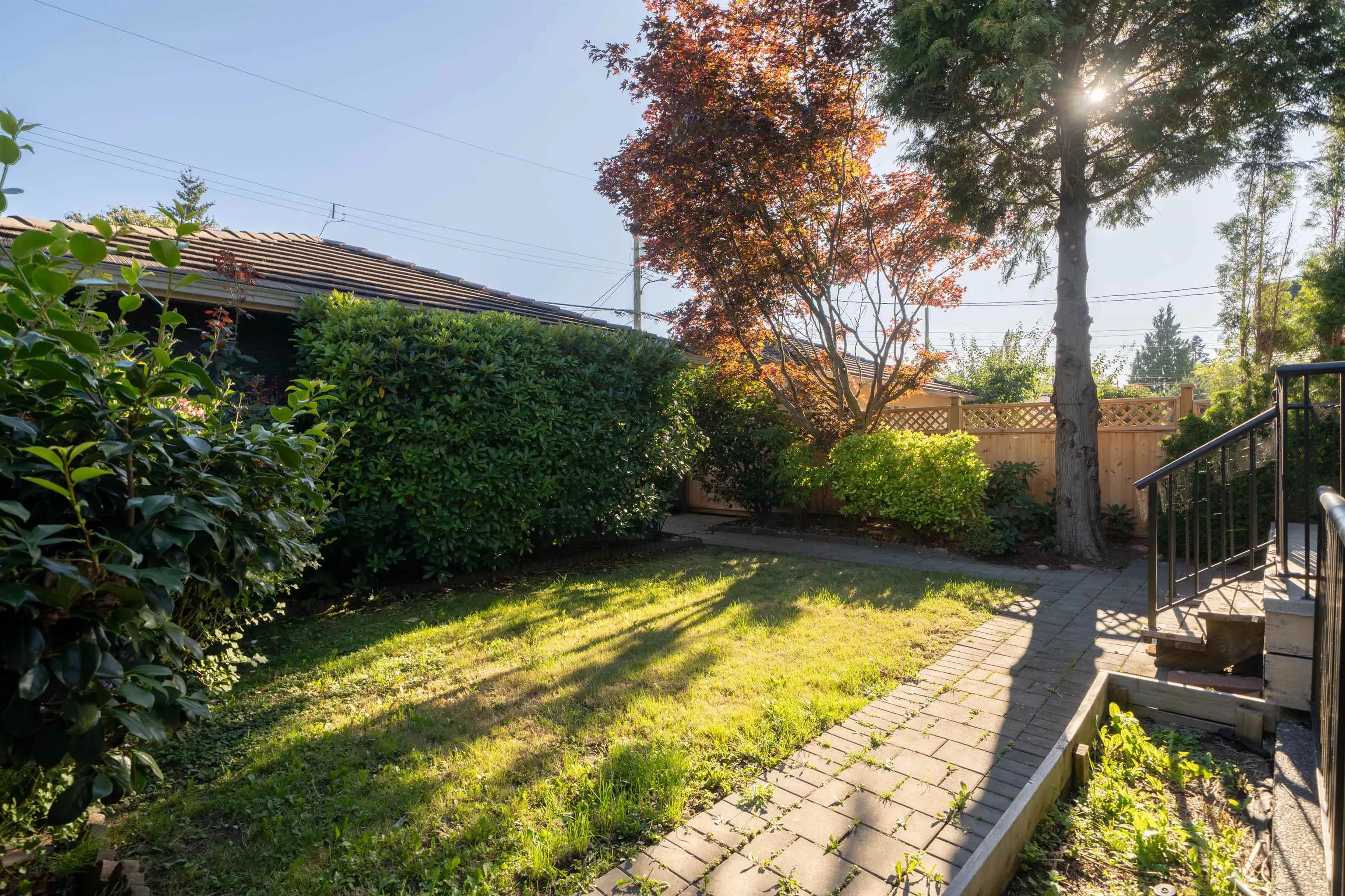 2818 W 19th Avenue