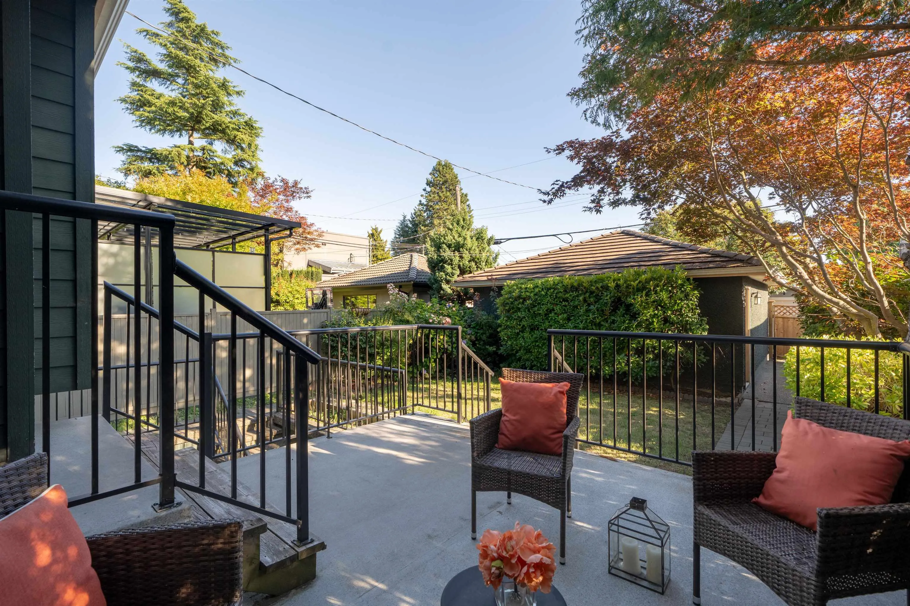 2818 W 19th Avenue