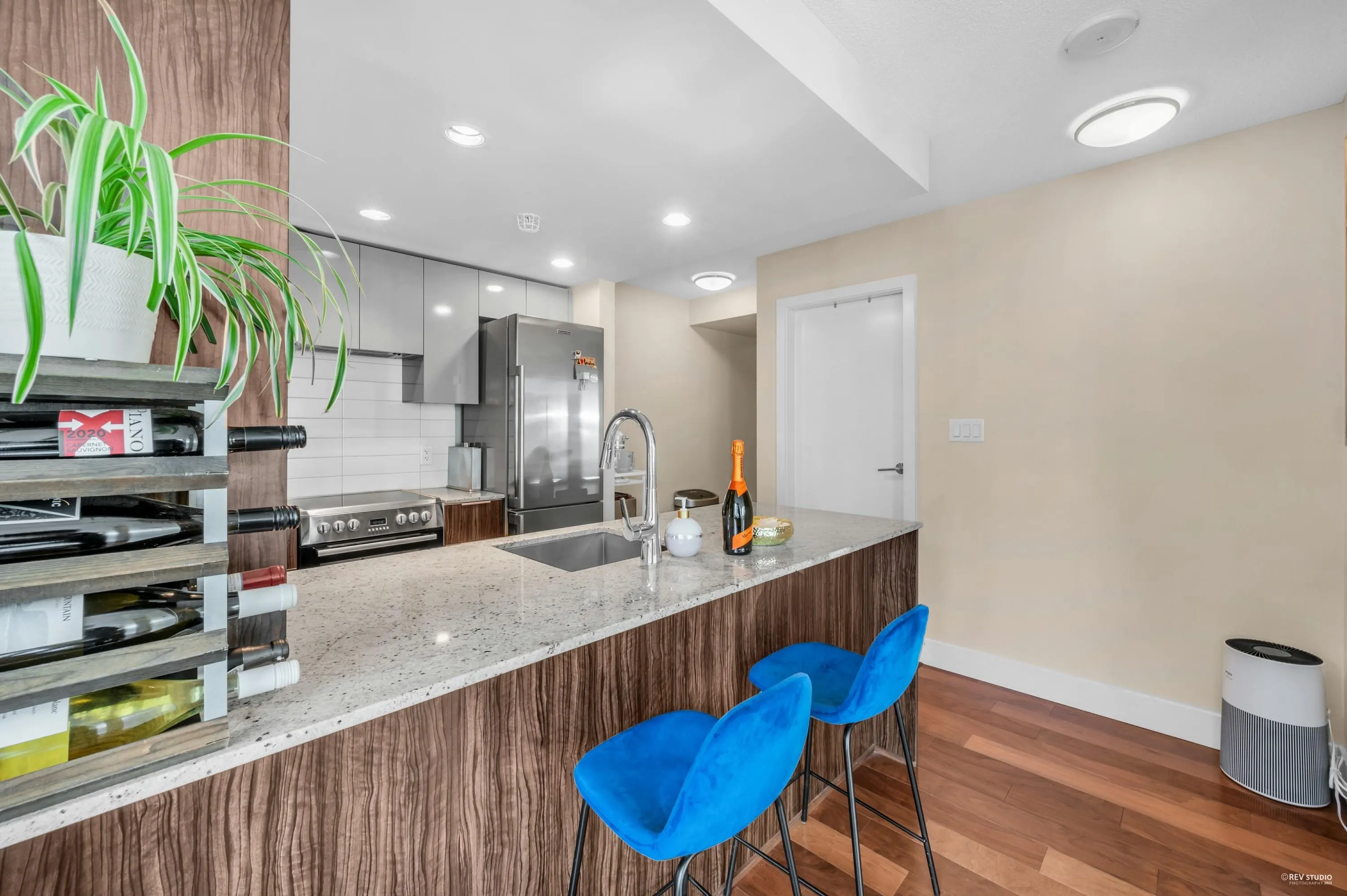 1506 1088 Richards Street