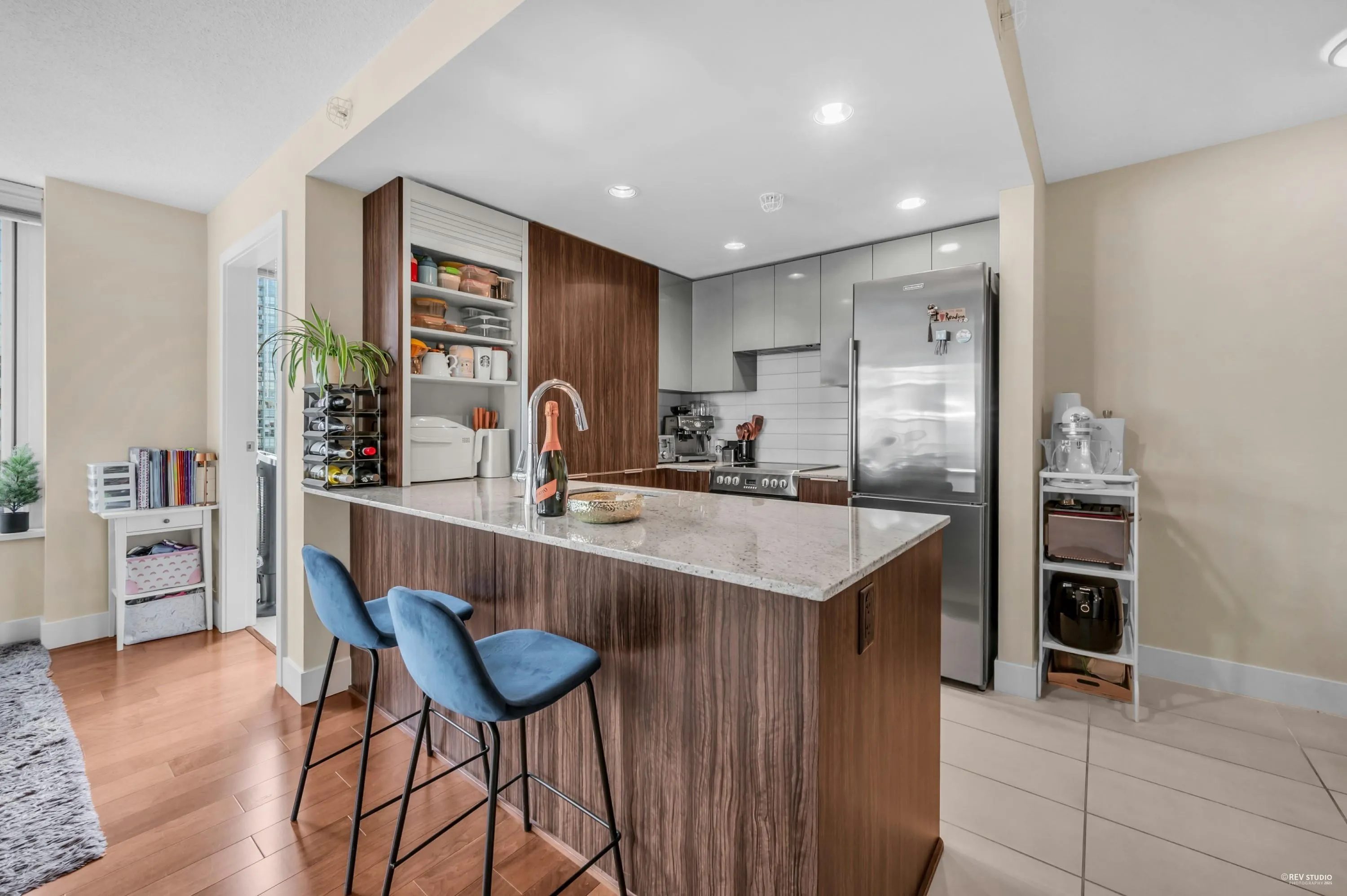 1506 1088 Richards Street
