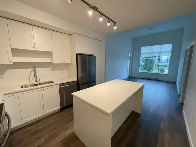 404 16633 24 Avenue