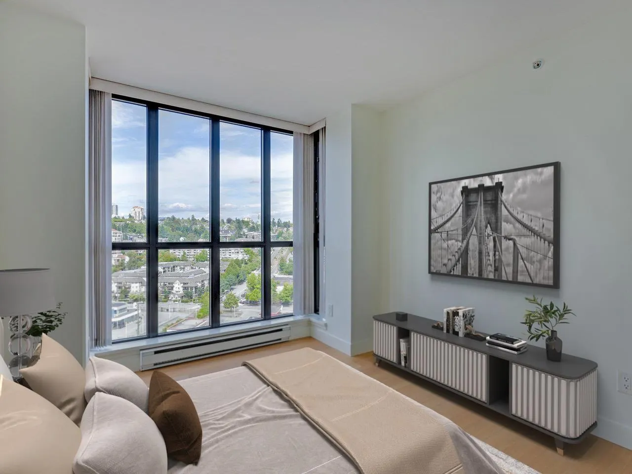 1607 1 Renaissance Square
