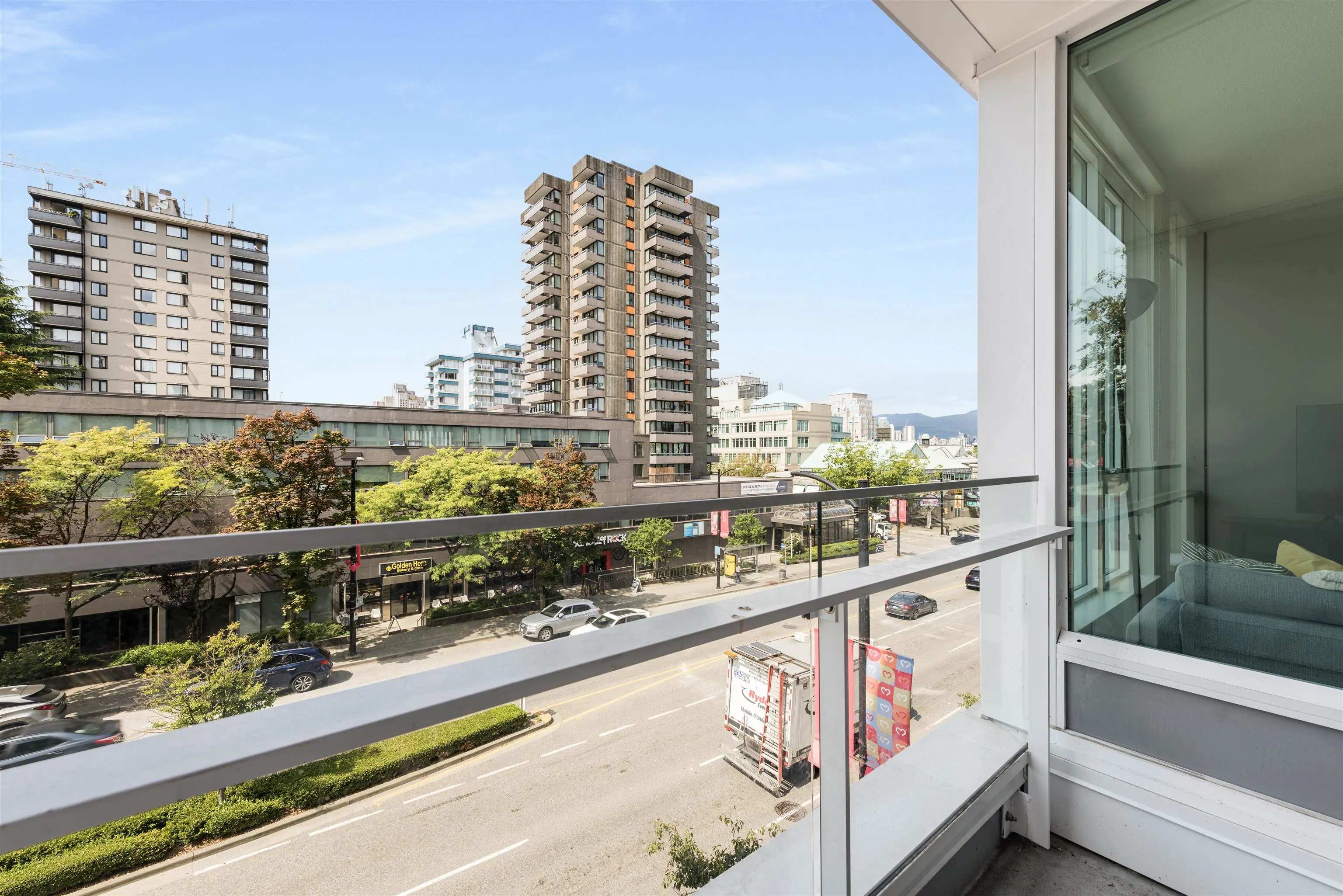 309 2888 Cambie Street