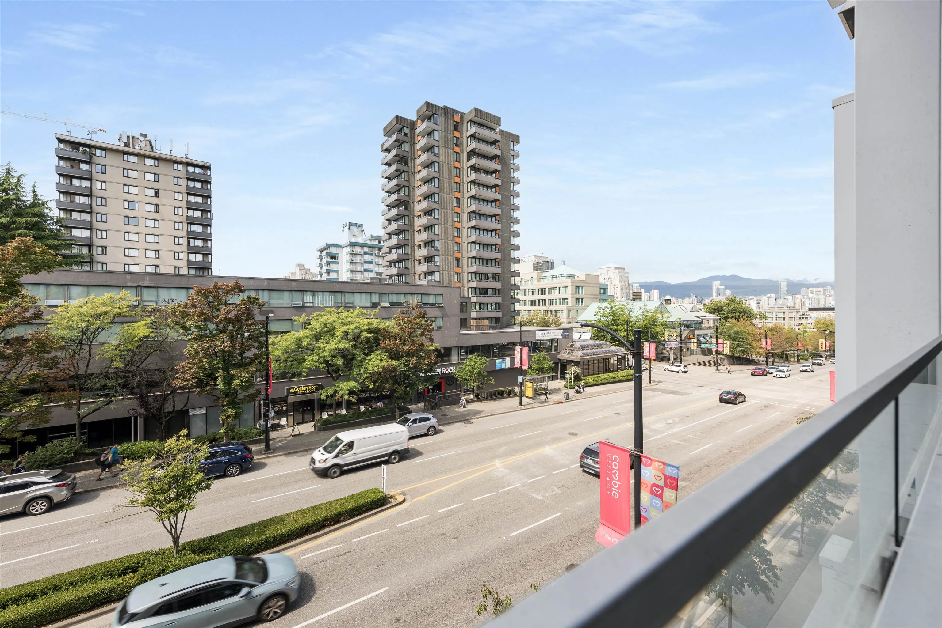 309 2888 Cambie Street