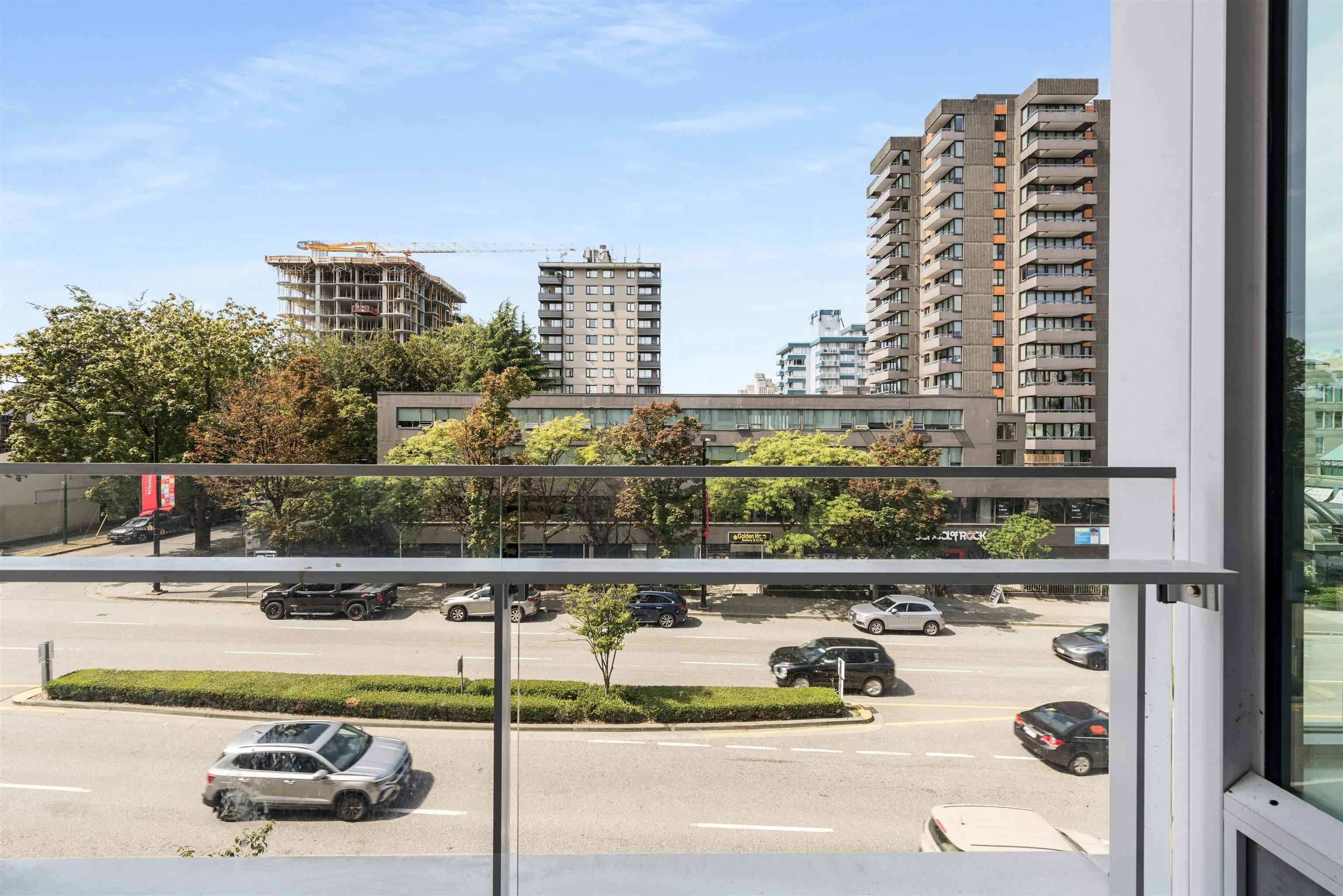 309 2888 Cambie Street
