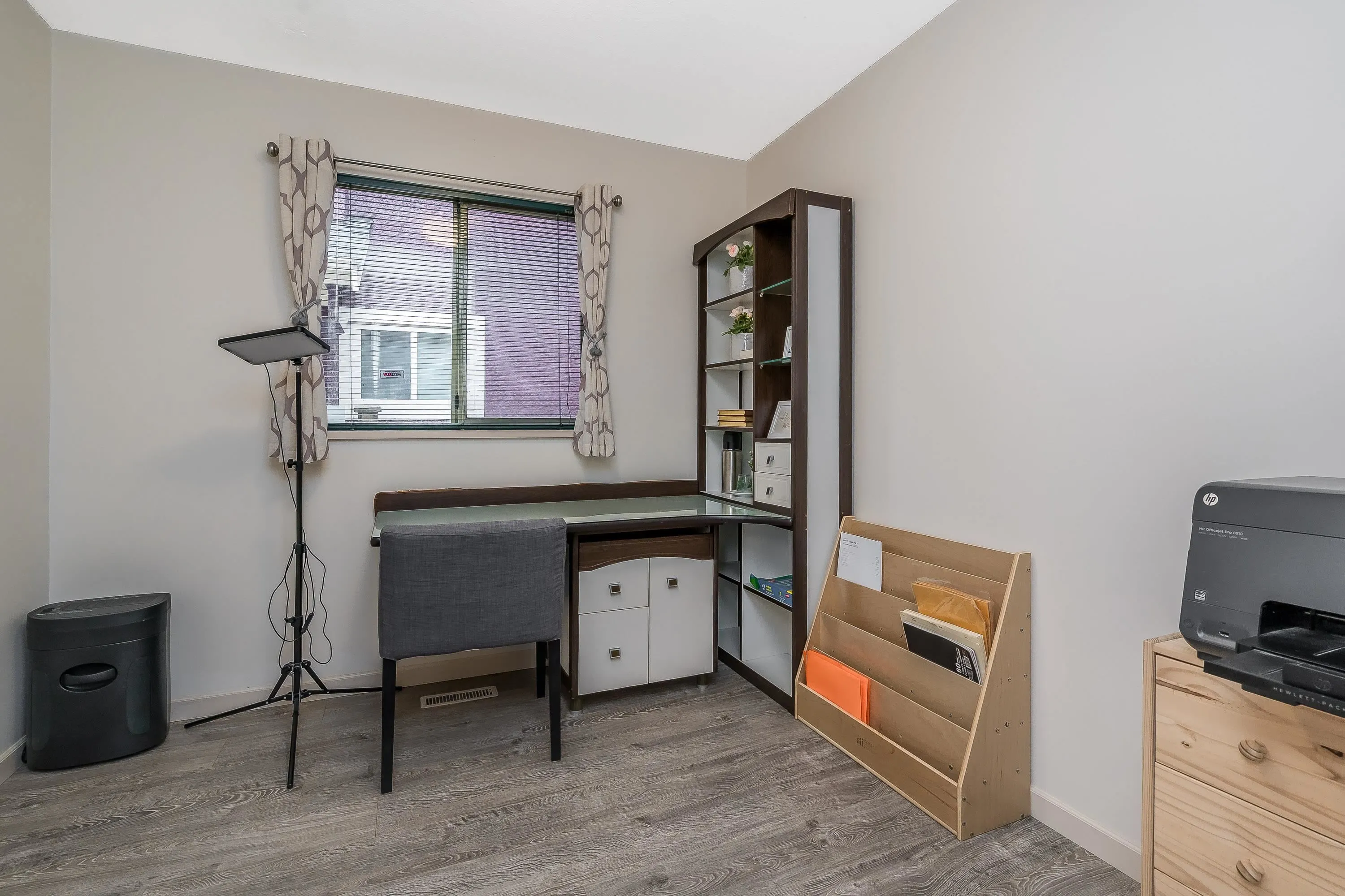10862 160 Street