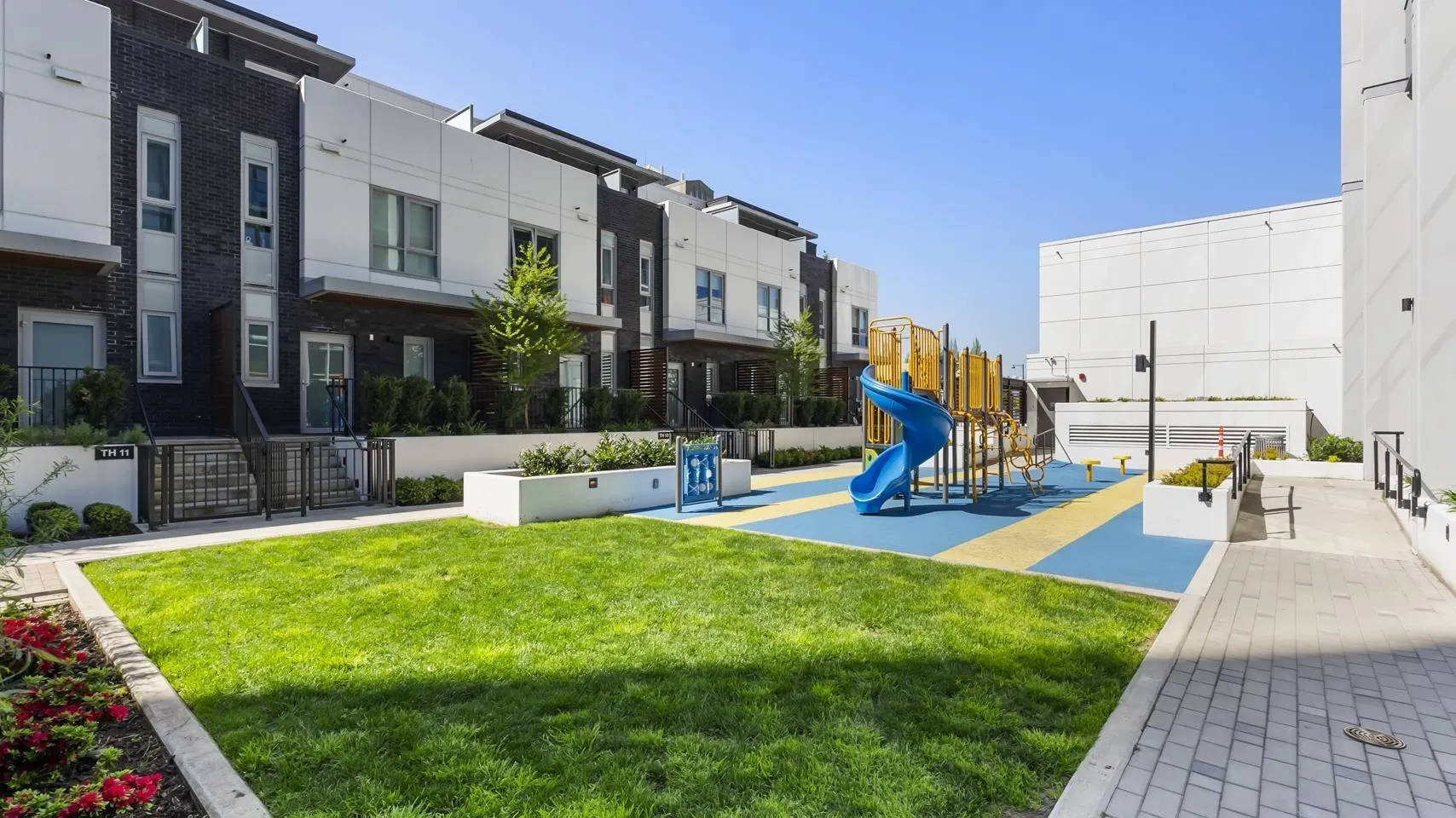 3104 10448 University Drive