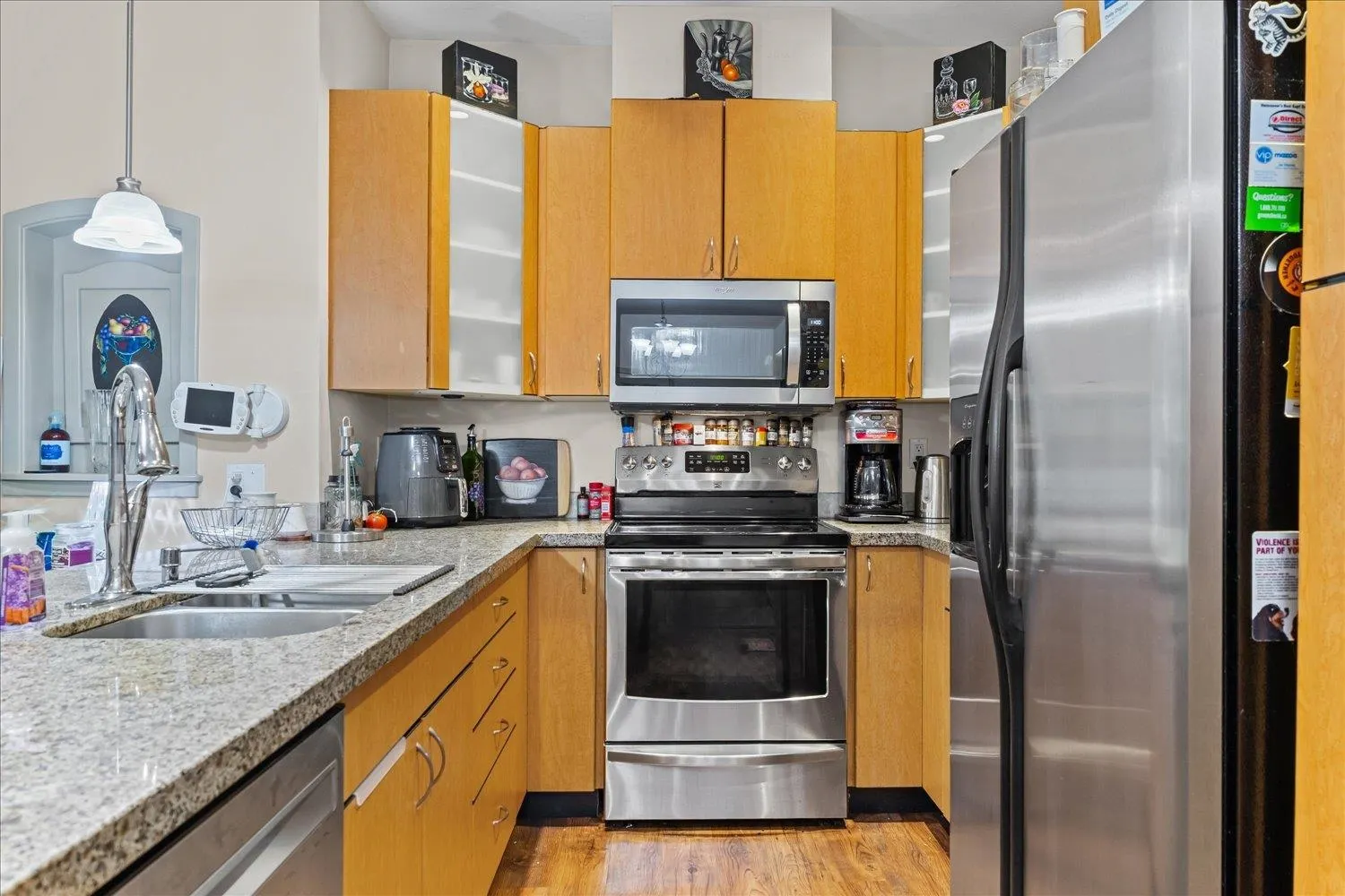 303 33485 South Fraser Way