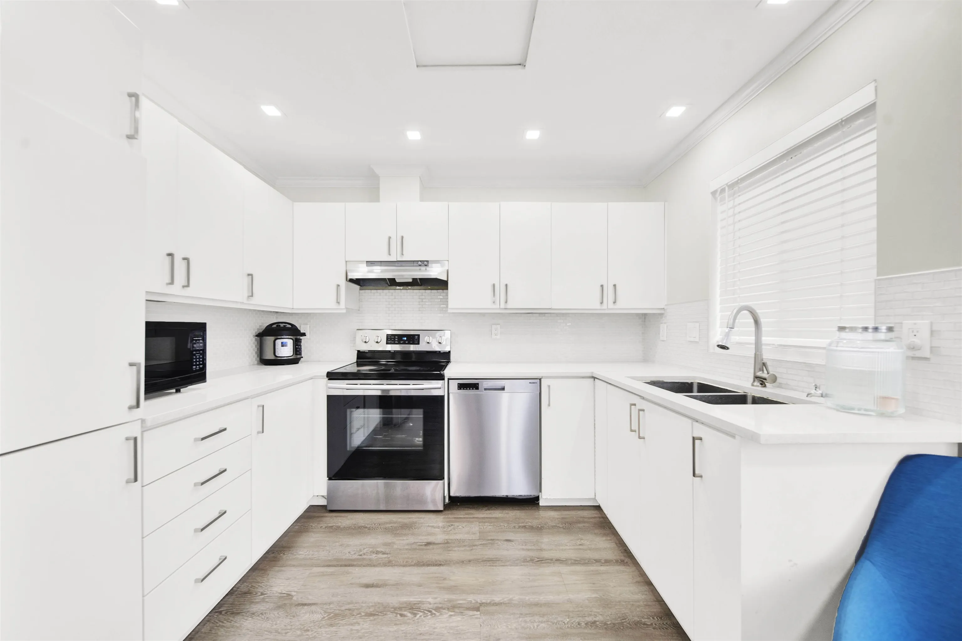 103 16275 85 Avenue