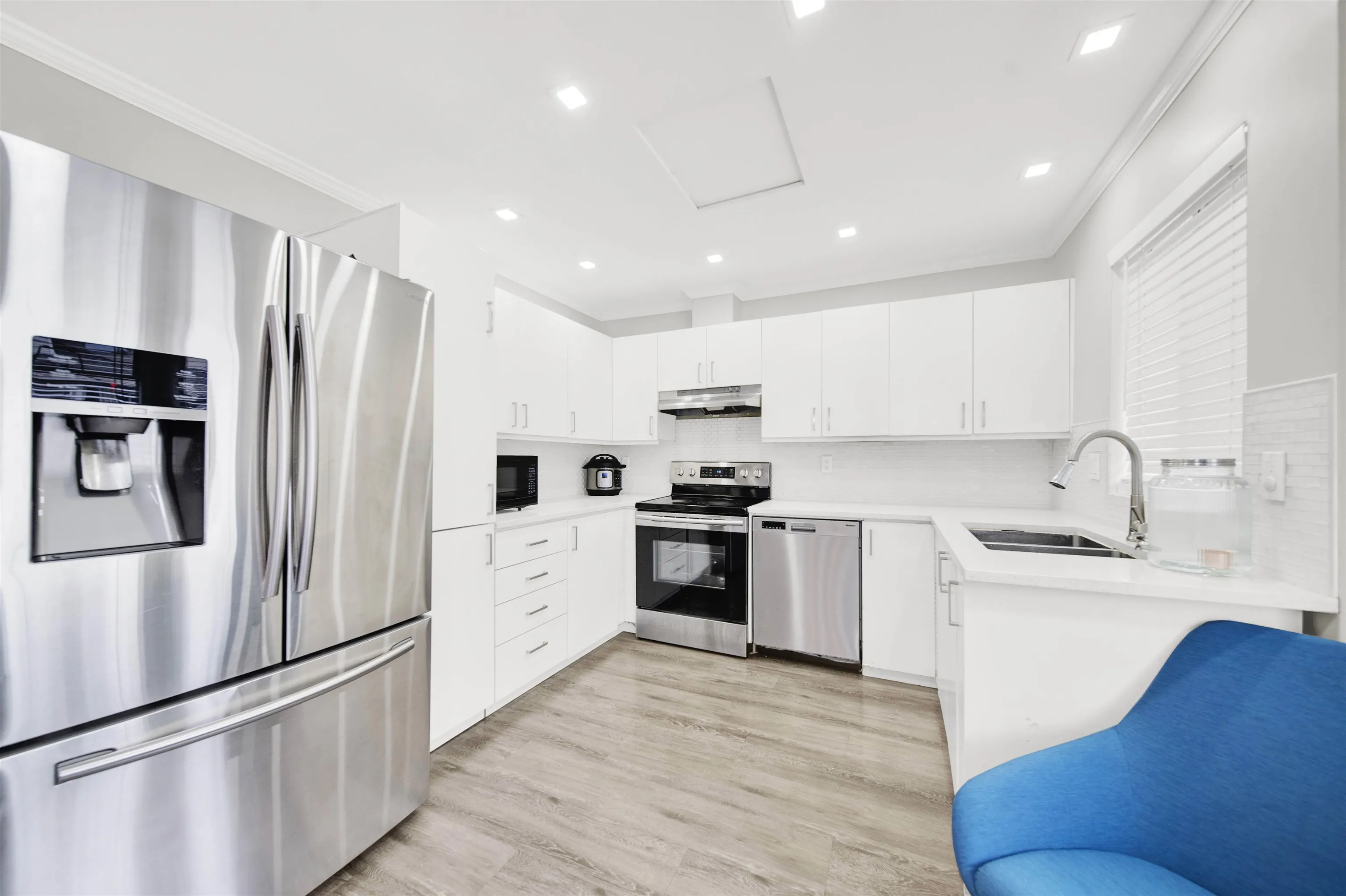 103 16275 85 Avenue