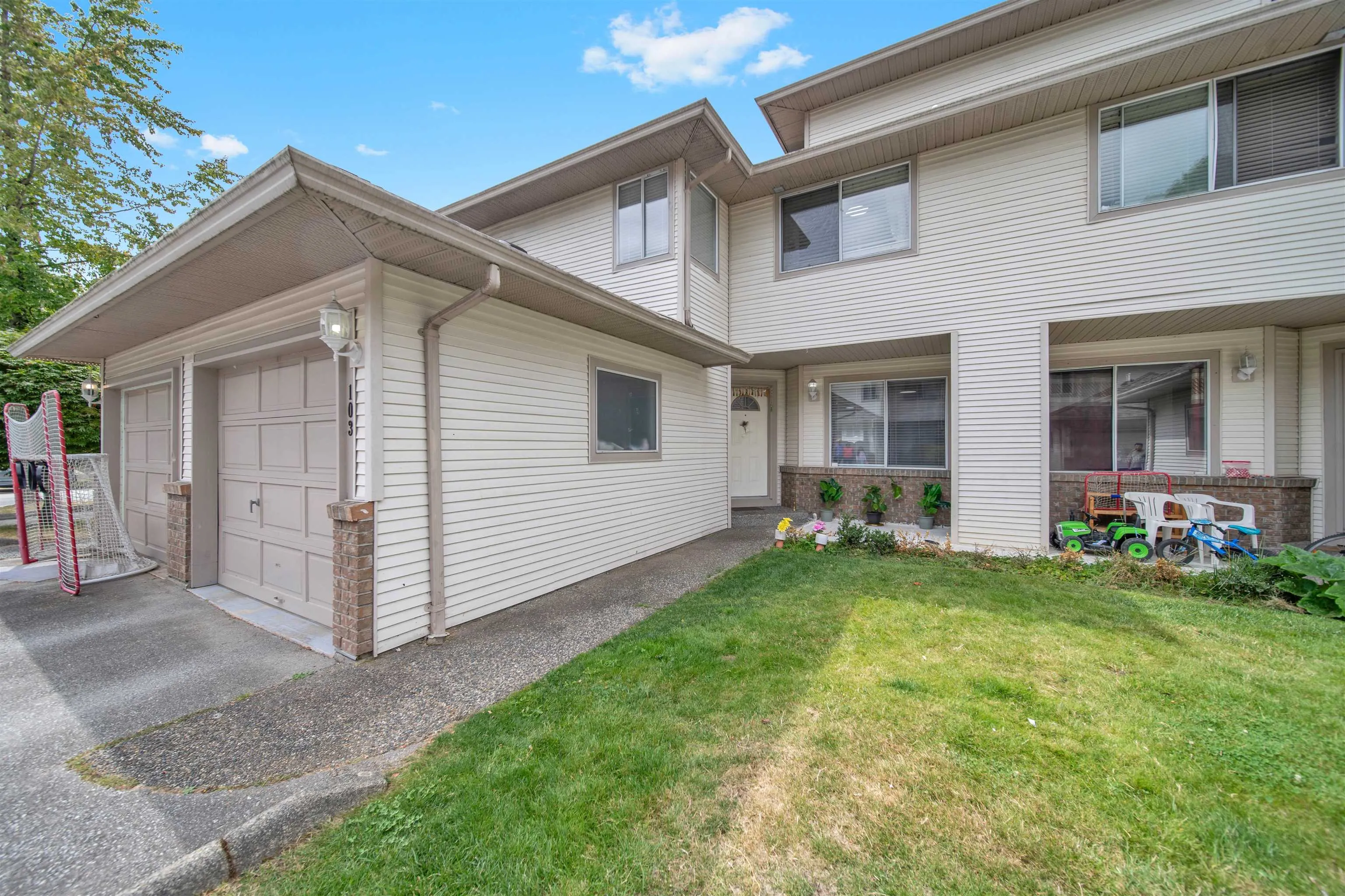 103 16275 85 Avenue