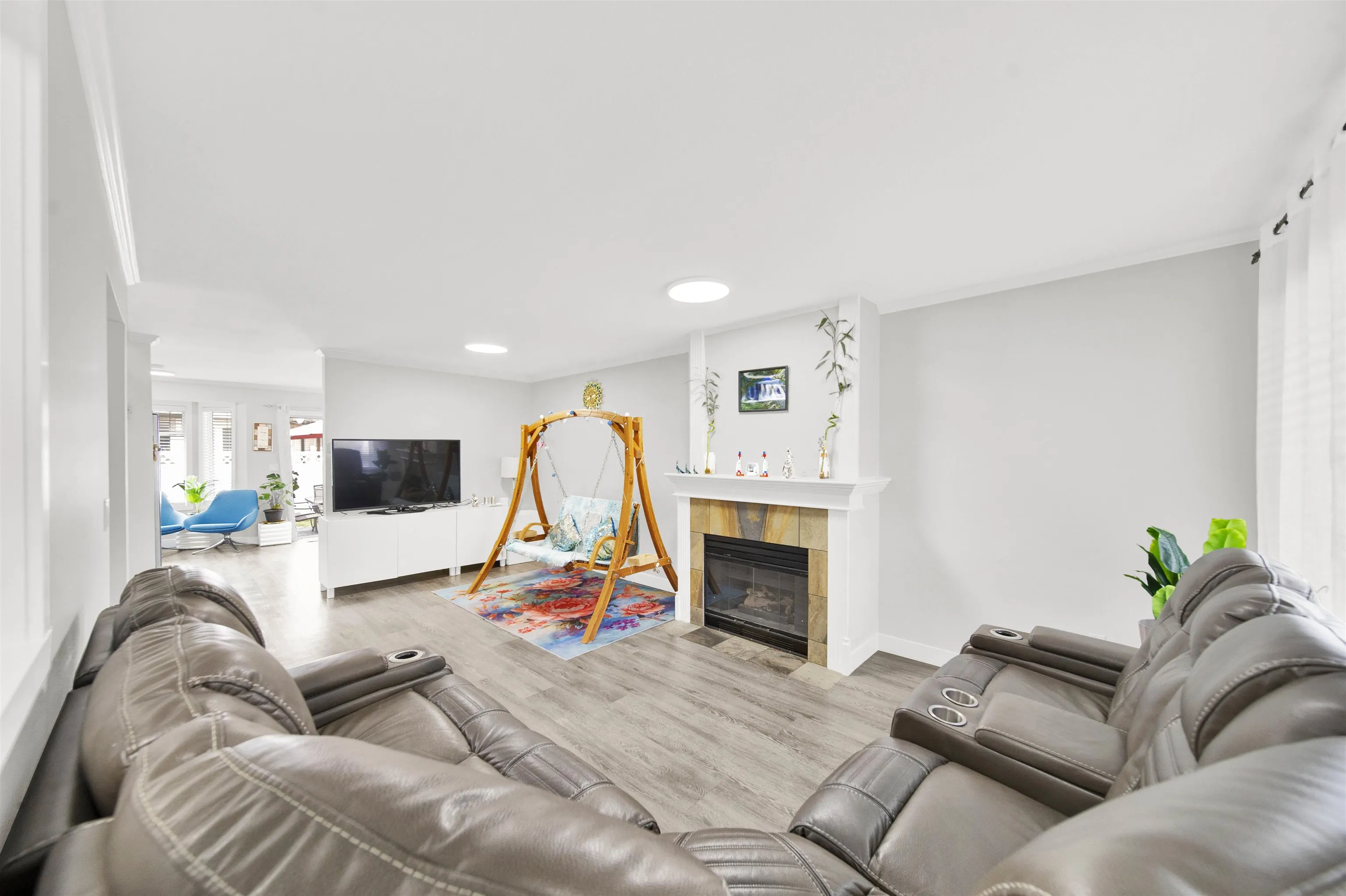 103 16275 85 Avenue