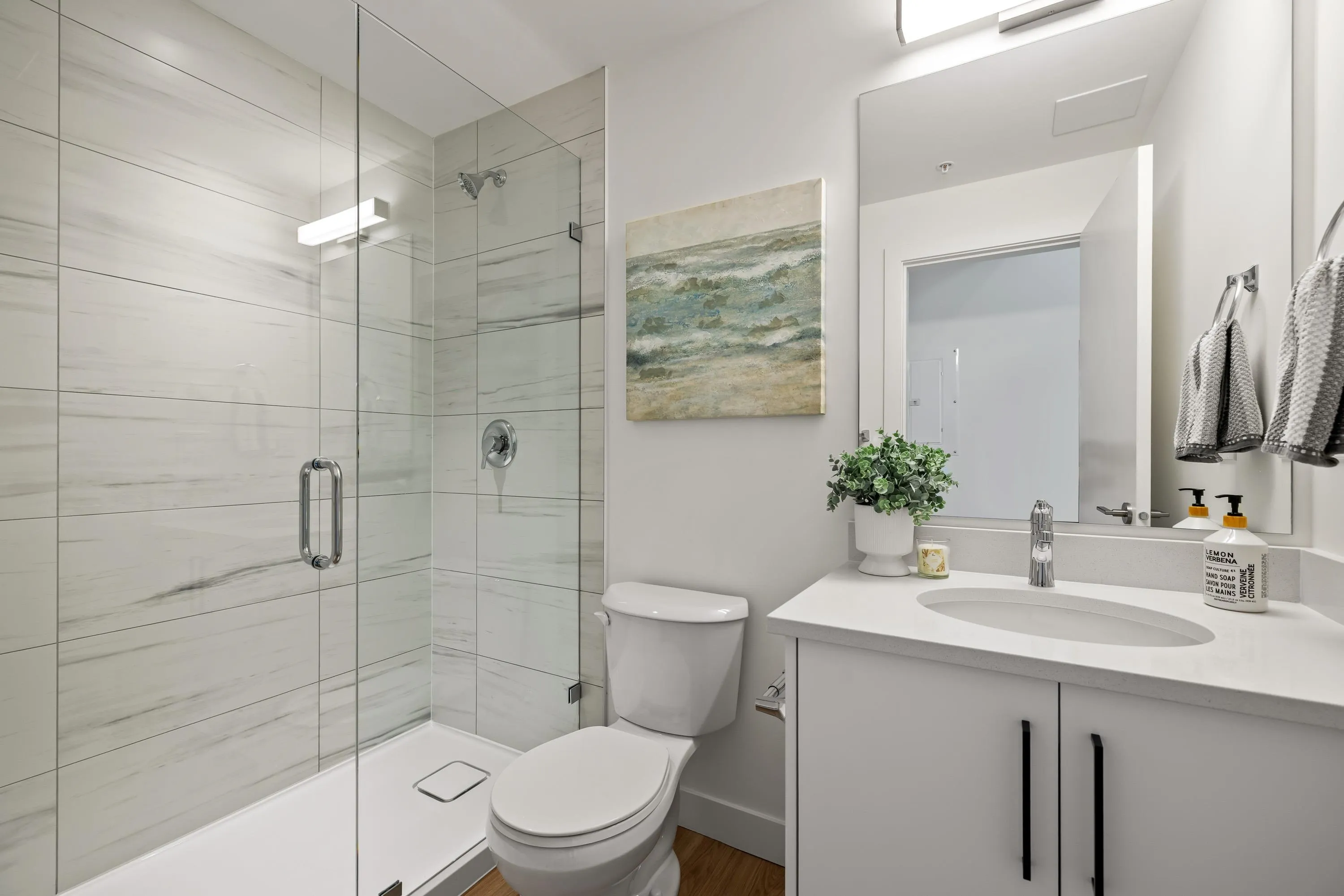 511 33816 South Fraser Way
